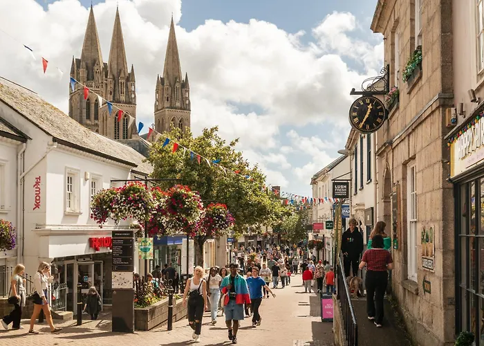 Number 4 - Stylish 1 Bedroom House In Truro, Cornwall
